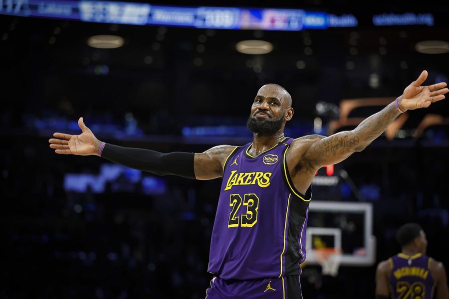 Lakers humbin &ldquo;Mbretin&rdquo;, LeBron James n&euml; k&euml;rkim t&euml;
