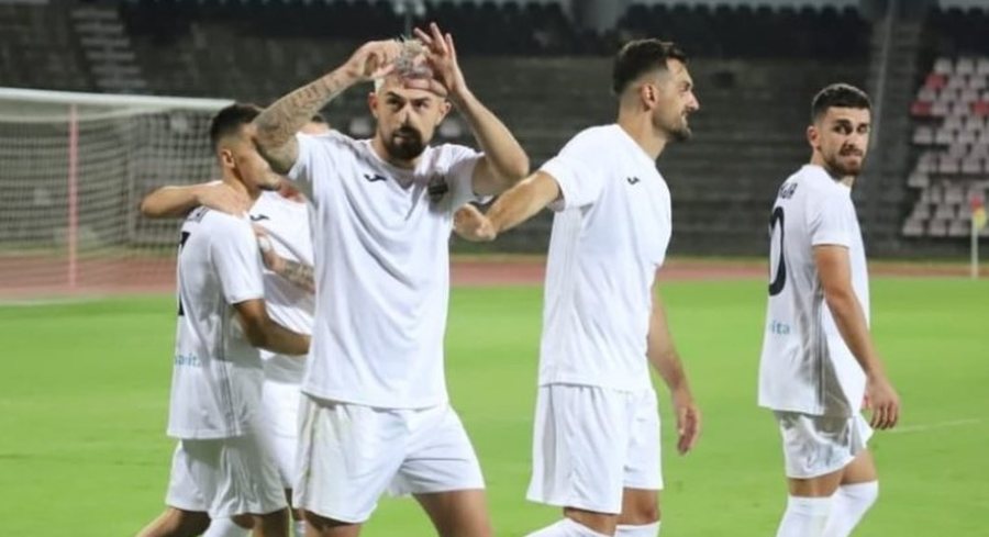 ZYRTARE/ Nga sezoni spektakolar n&euml; Itali te titulli kampion me Egnatian,
