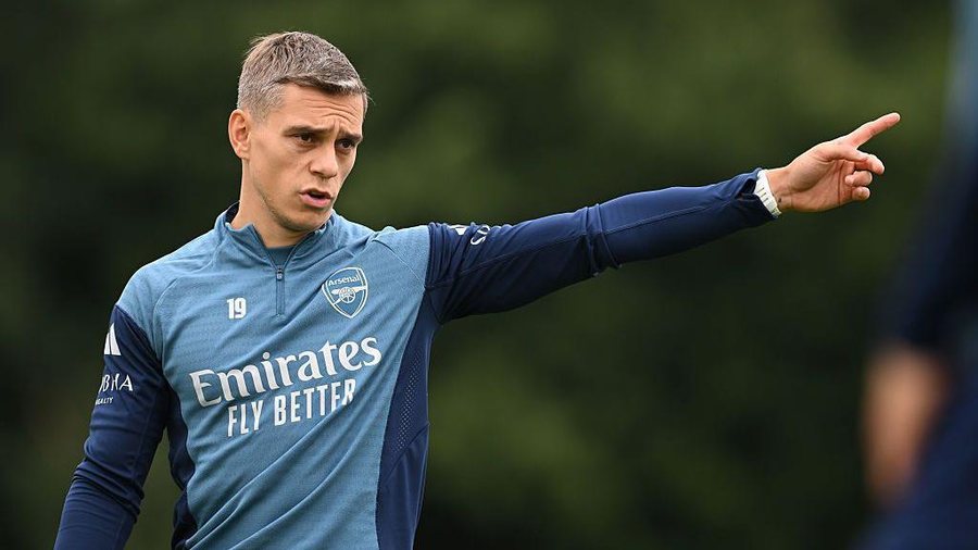 Pas sezonit fantastik n&euml; Premier League, klubi turk arrin marr&euml;veshjen