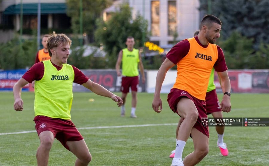 Florin Bratu u b&euml;n "zbor" futbollist&euml;ve q&euml; n&euml;