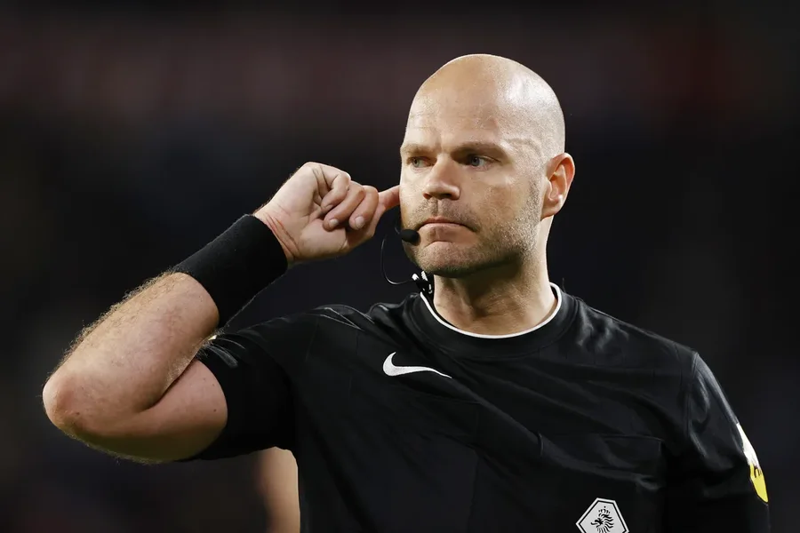 TRONDIT&Euml;SE/ FIFA e p&euml;rjashtoi nga Bot&euml;rori, arbitri