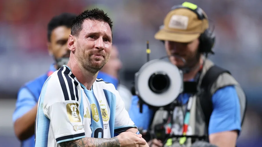 Argjentina n&euml; &ldquo;kolaps&rdquo; para Anglis&euml;, mungon Leo Messi! Nuk