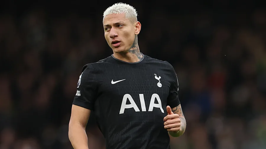 Juventus me objektiva t&euml; qarta p&euml;r sulmin, bardhezinjt&euml;