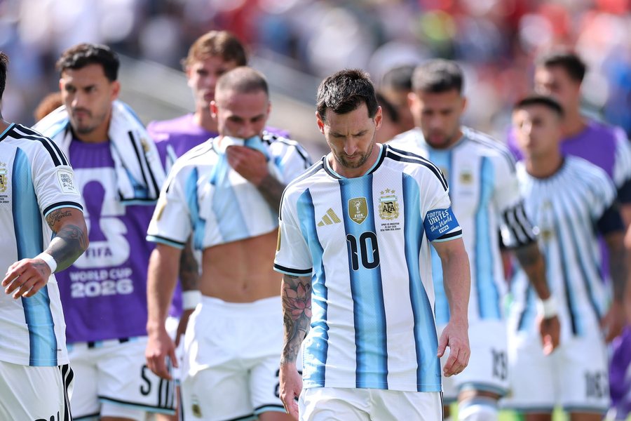 Argjentina barazon rekord historik, Messi me shok&euml; &ldquo;kok&euml; m&euml;