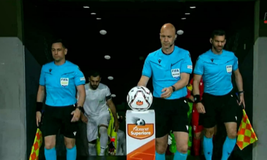 E BUJSHME/ Ka gjykuar n&euml; finalen e madhe t&euml; Superiores, Anthony Taylor