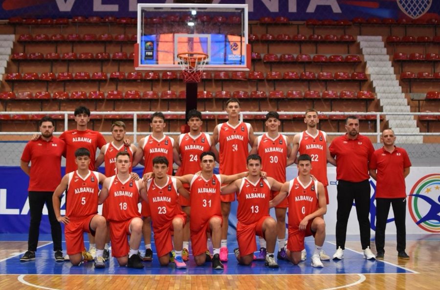 EUROBASKET U-18/ Nisje spektakolare nga Komb&euml;tarja shqiptare e djemve,
