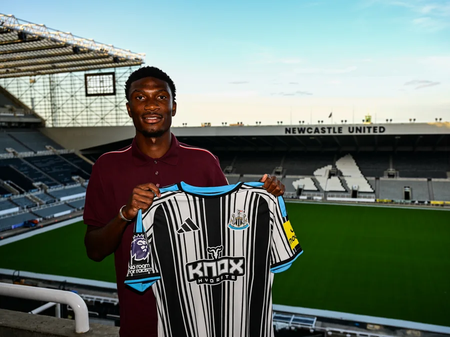 ZYRTARE/ Goditje n&euml; merkato p&euml;r Newcastle, klubi i Premier League