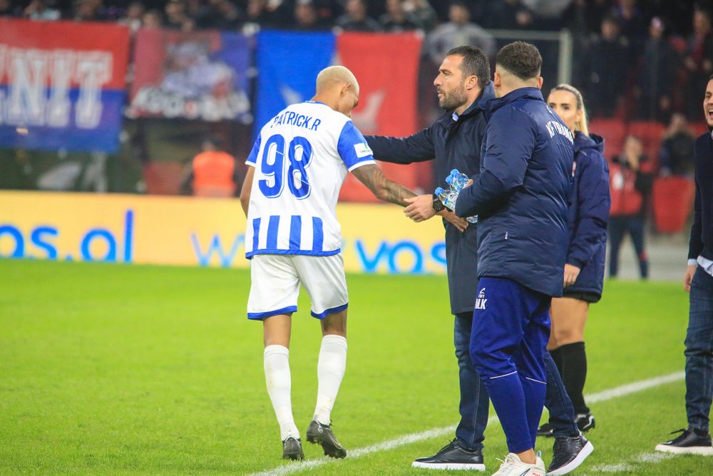 Doni të punoni në klubin e Tiranës? Kampionët me njoftim