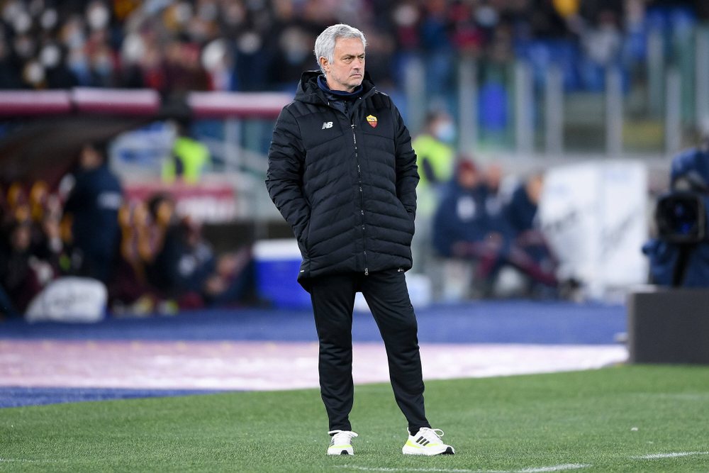 MOURINHO u “ngrin” gjakun drejtuesve: Në qershor