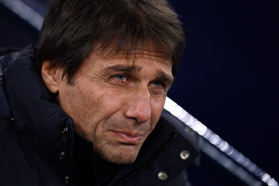 Antonio Conte kthehet n&euml; &ldquo;moll&euml; sherri&rdquo;, dy klube