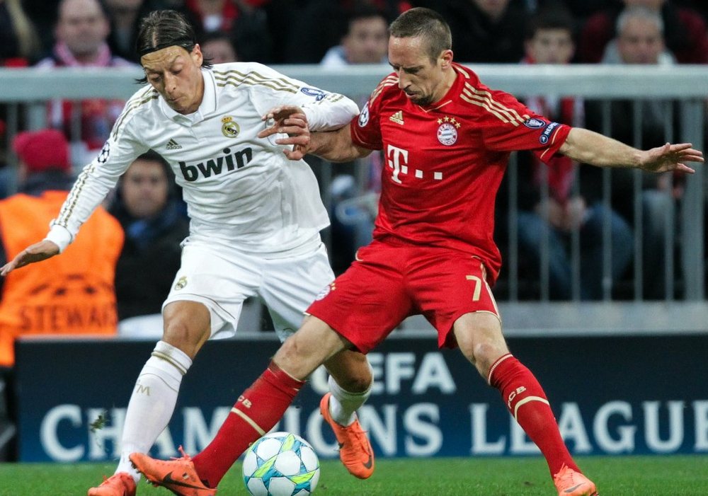 Ozil la futbollin, Ribery jep një mesazh të veçantë: Do