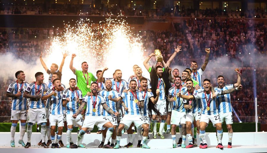 ZYRTARE/ Fitues i Kupës së Botës me Argjentinën, futbollisti
