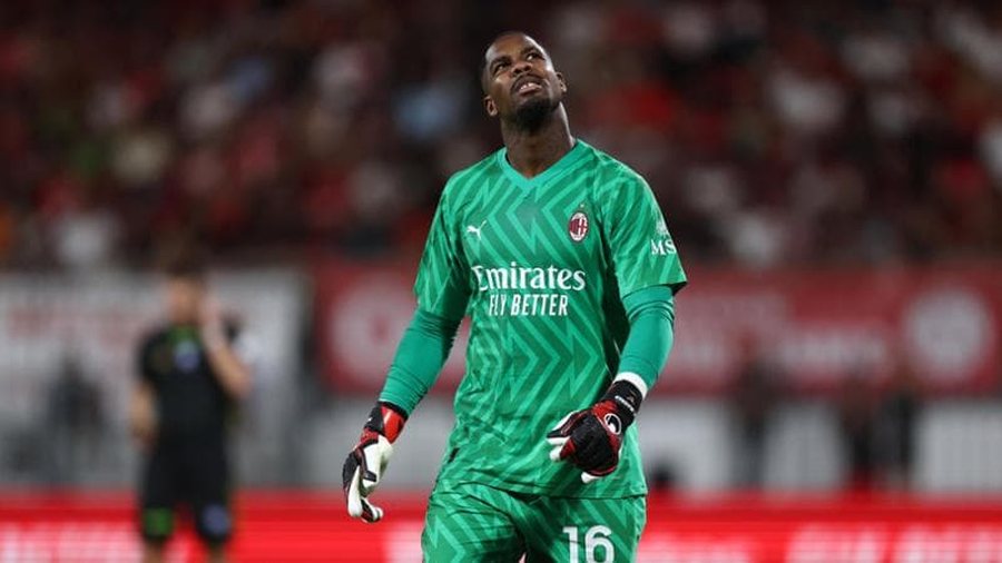 Mike Maignan pran&euml; largimit nga Milan?! Portieri &ldquo;fshin&rdquo;