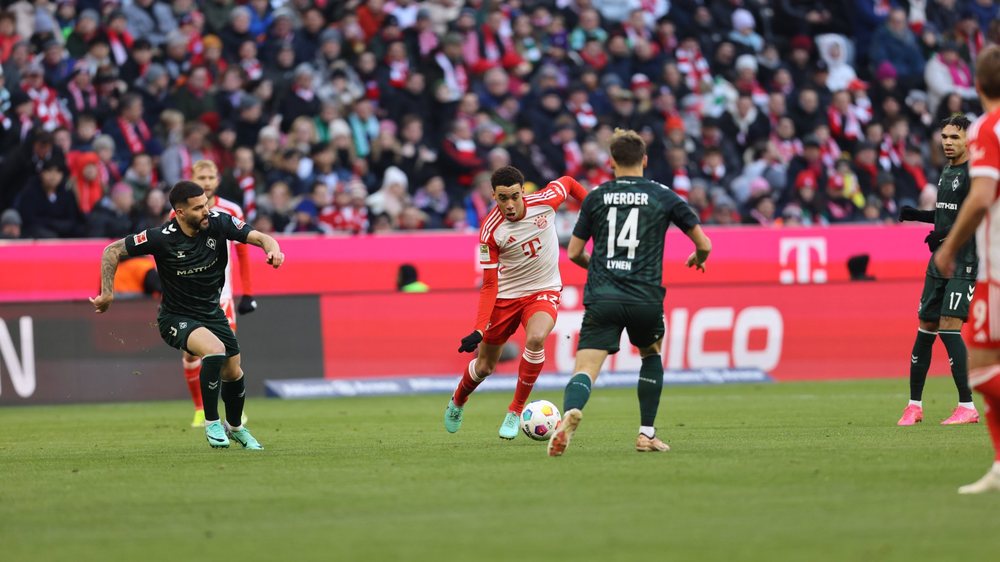 VIDEO/ Bayerni zhgënjen në "Allianz Arena", i mposht Werderi