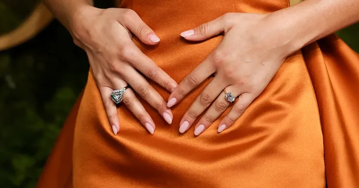 Si të tutë  po më të bukur  Ky është trendi i thonjve që duhet ta provosh