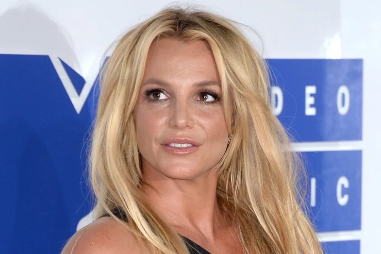 Britney Spears reagon ndaj akuzave të ish-bashkëshortit:
