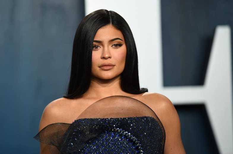 Pas akuzave për mashtrim, ndërhyn avokati i Kylie Jenner! Forbes