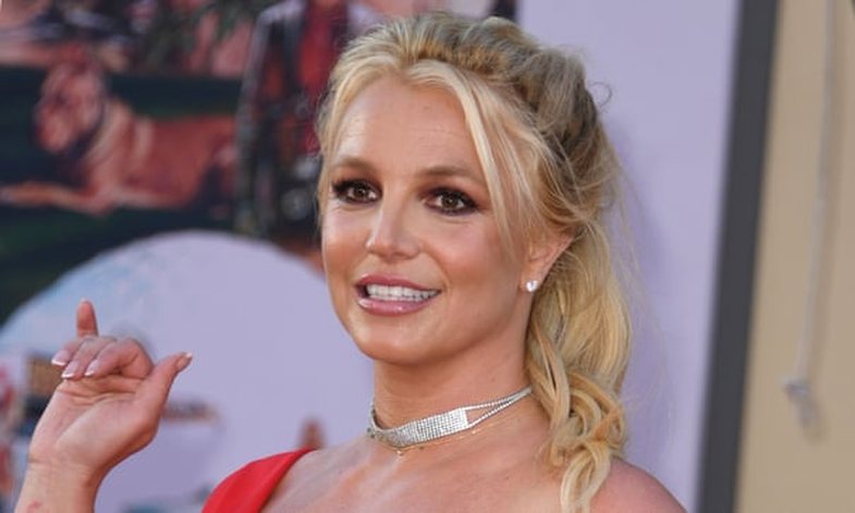 Britney Spears reagon pas dokumentarit për jetën e saj: 'Qava