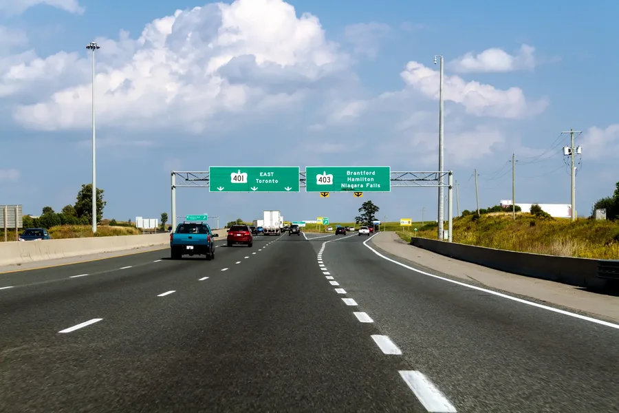 3-vjeçarja gjendet buzë rrugës, 145 km larg shtëpisë: