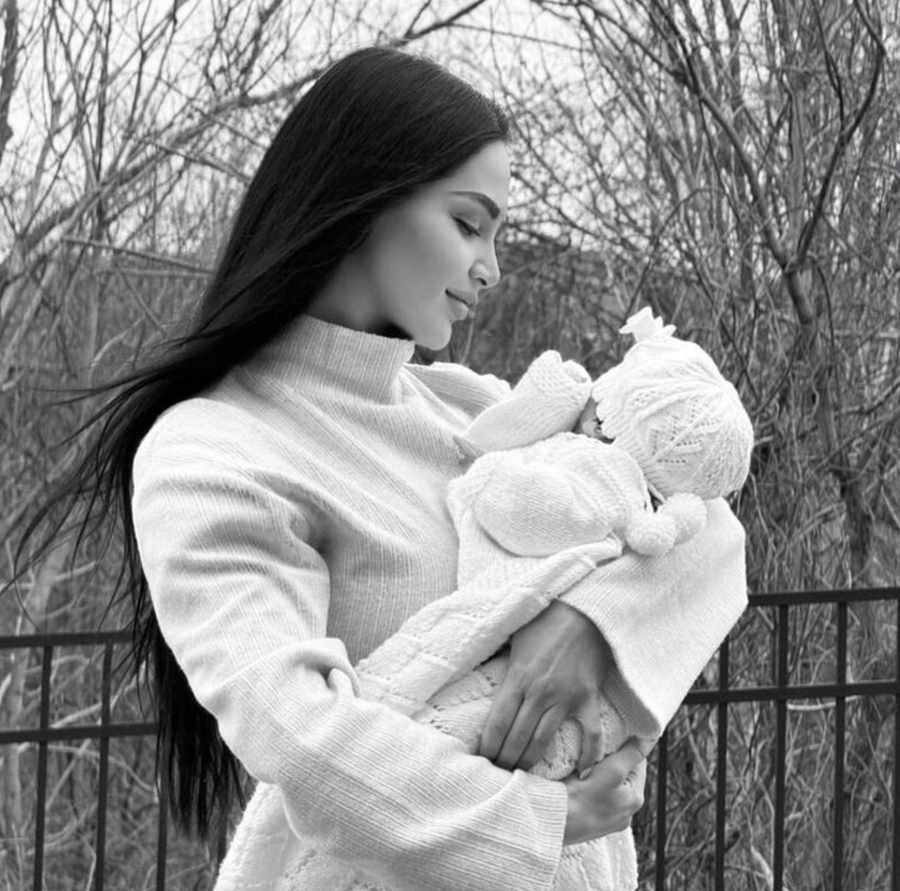 Viti i bebave! Gocat shqiptare që u bënë nëna gjatë