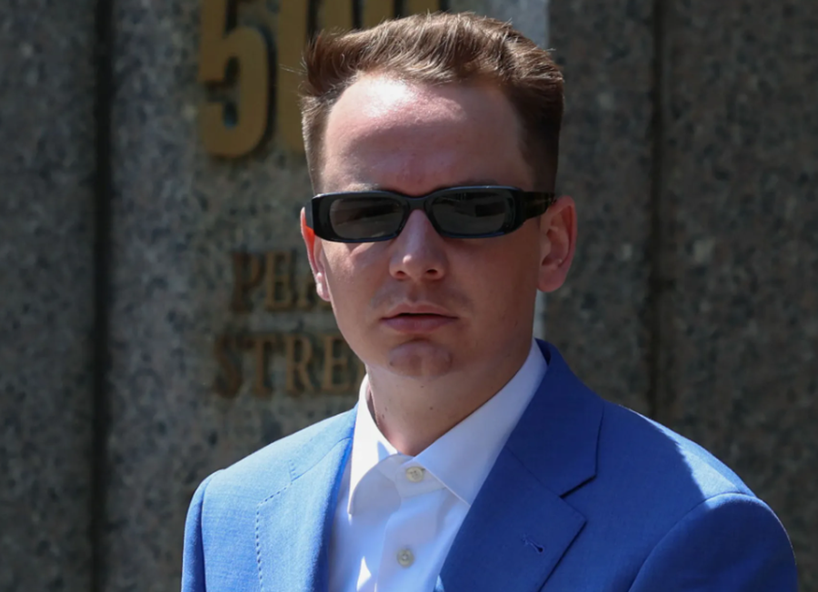 Dalin foto të reja nga gjyqi i Diddy-t: Armë, drogë, vaj bebi dhe