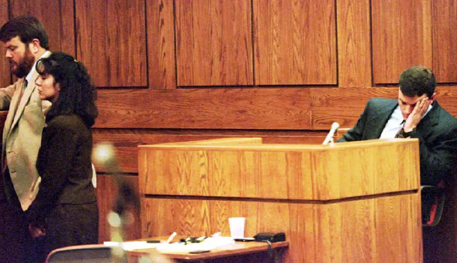 Preu organin gjenital të burrit - Ku është sot Lorena Bobbitt, 32