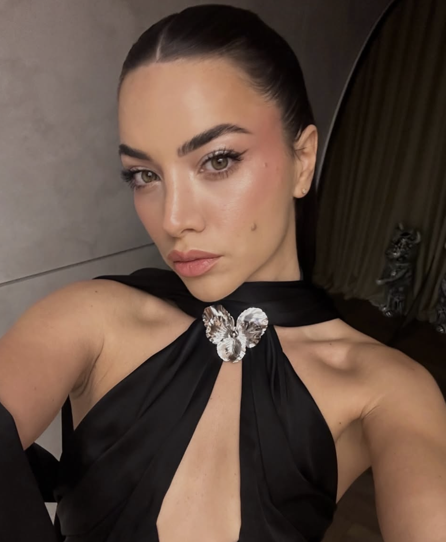 Ke një event në darkë? Disa fustane që duhet t’i kesh