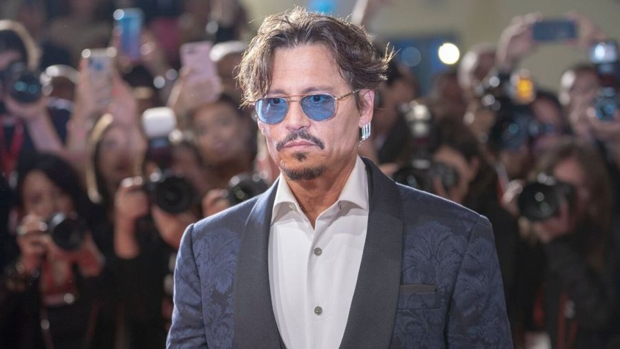Johnny Depp rrëfen traumat e tij: "Nëna më dhunonte,