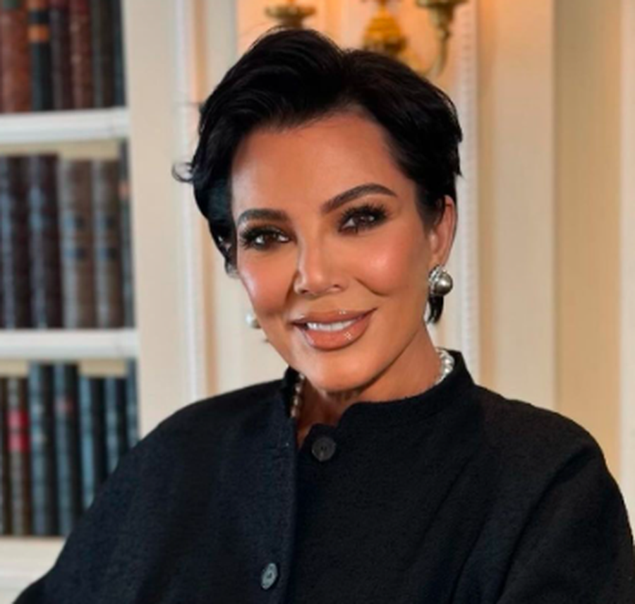 Kris Jenner bën një tjetër ndryshim në pamje dhe duket YLL