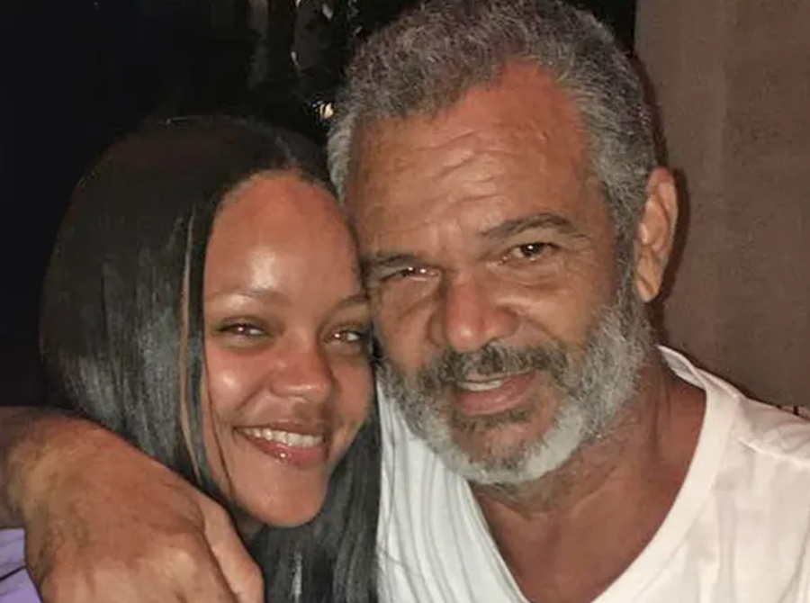 Rihanna i jep lamtumirën e fundit të atit