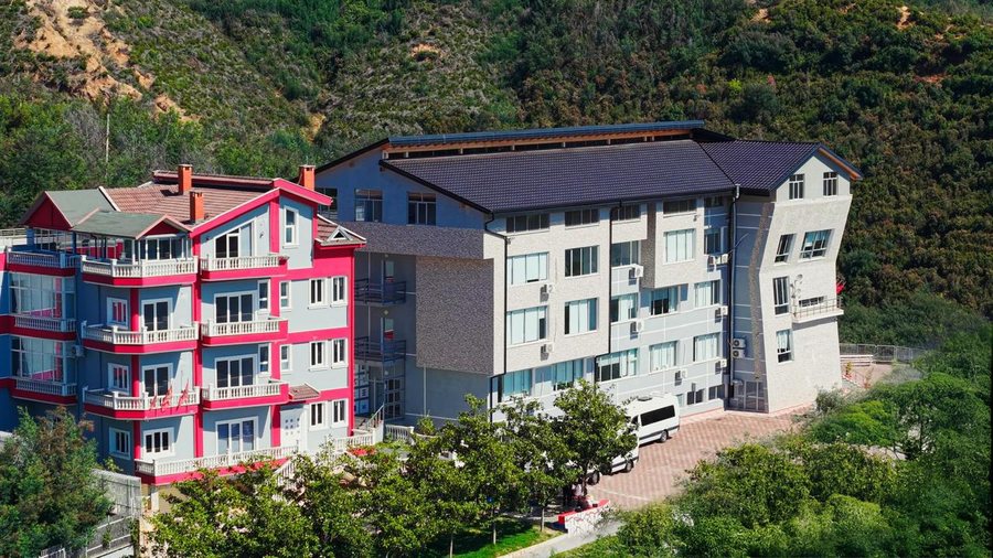 American British STEM Academy: Aty ku fillon e ardhmja