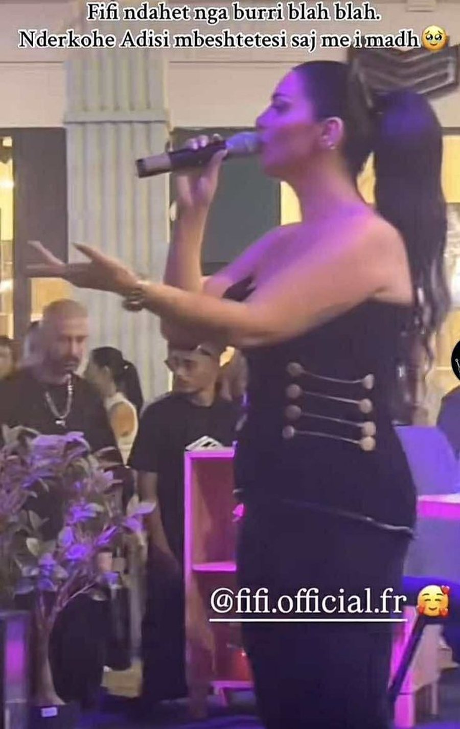 Kjo foto i shuan dyshimet për ndarje mes Fifit dhe Adis Patushit