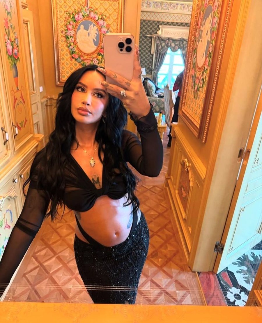 Dafina bëhet nënë për herë të parë dhe zbulon