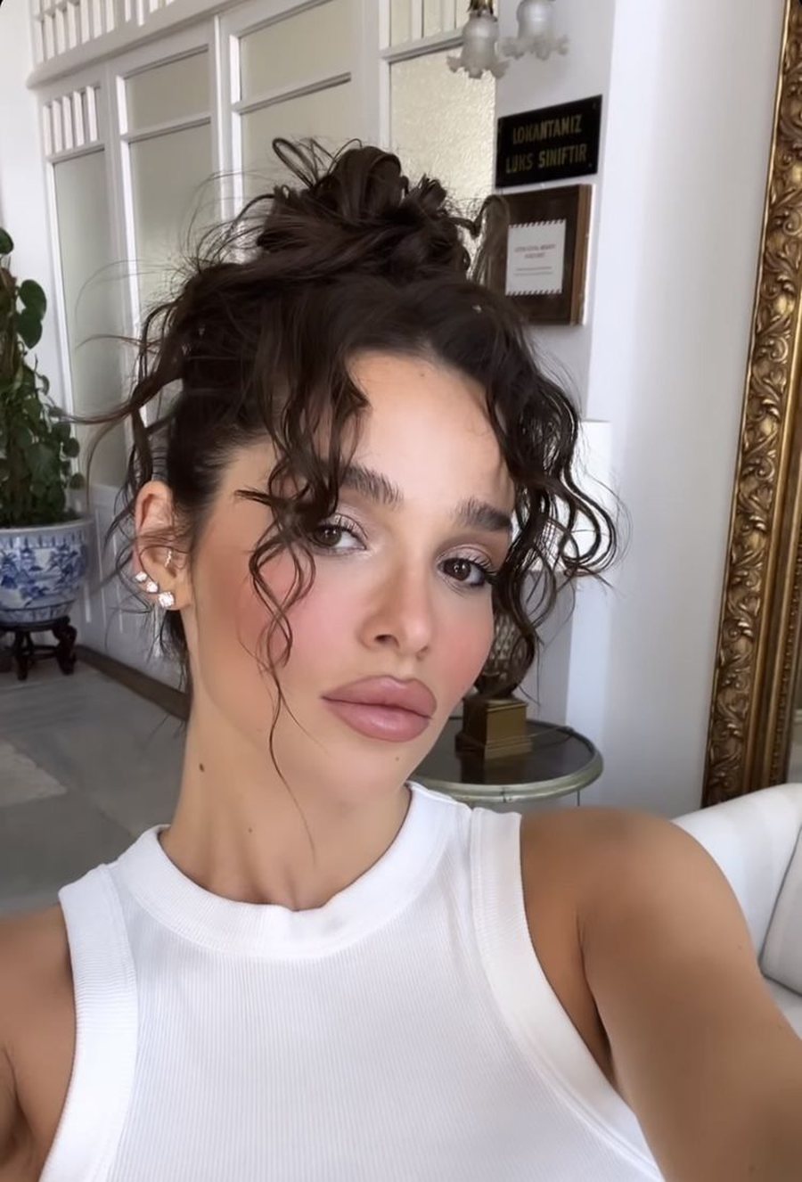 Zgjidhja gjatë verës? Ky model flokësh që të