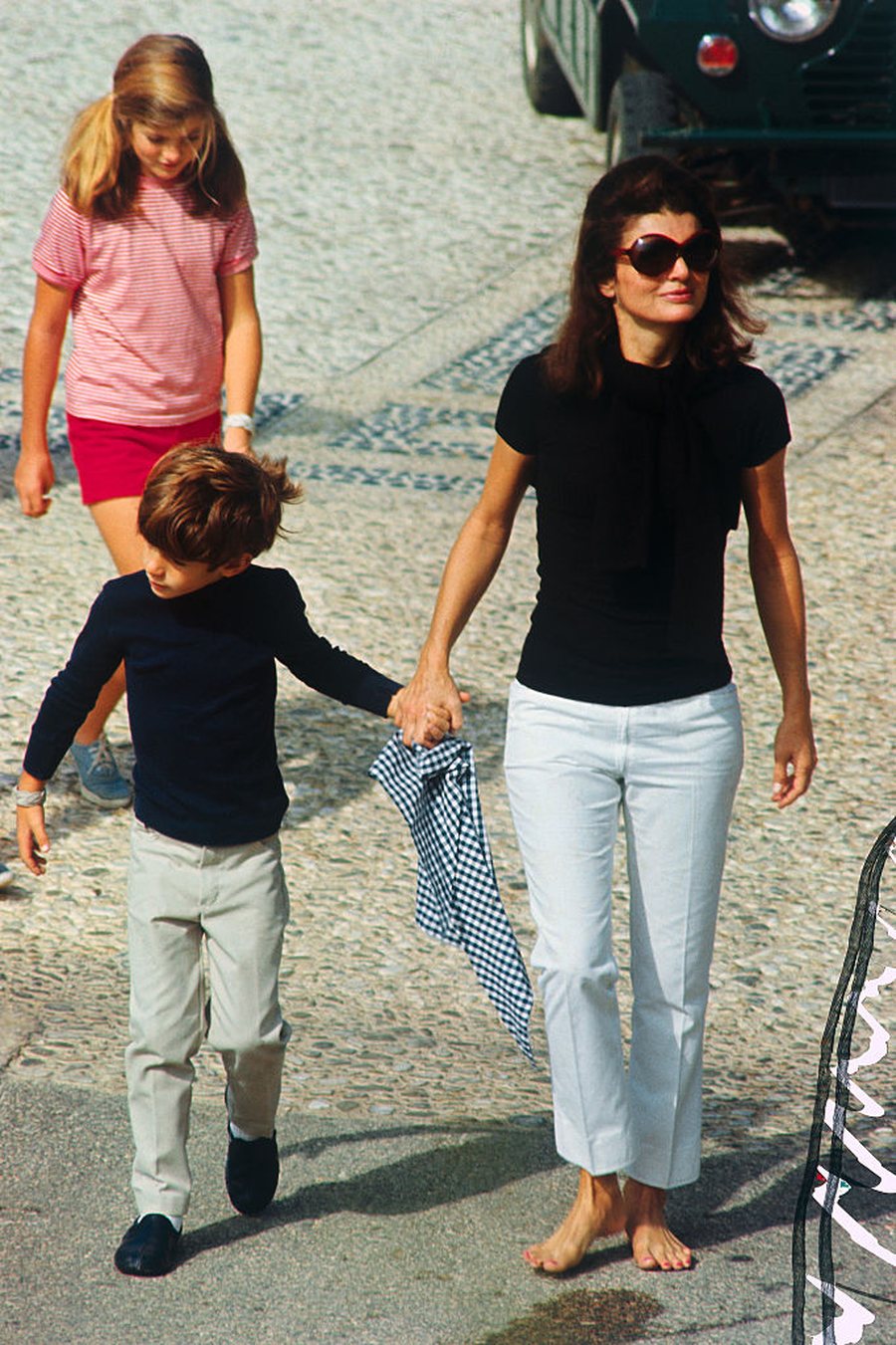 Ikona e stilit: Frymëzohuni nga këto kombinime të Jackie O’