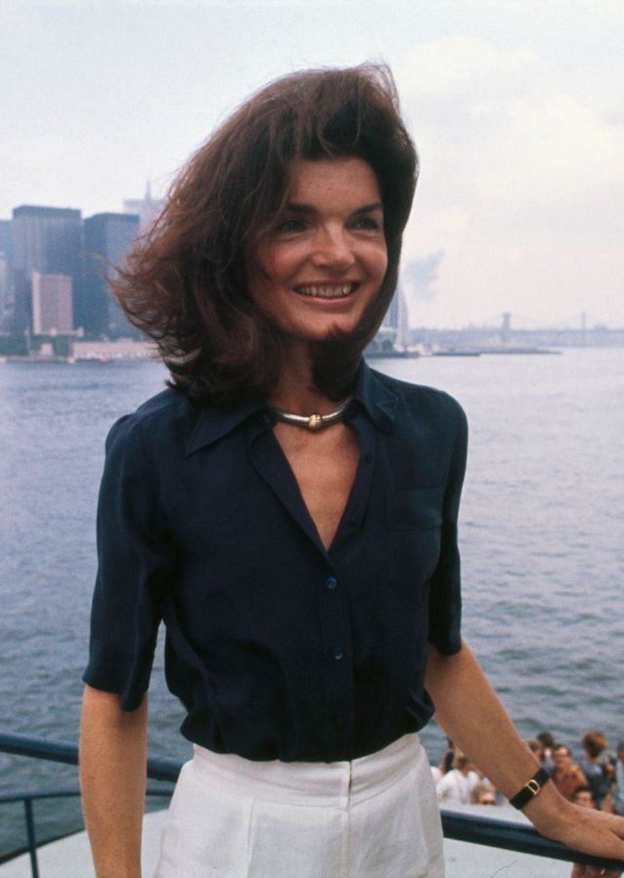 Ikona e stilit: Frymëzohuni nga këto kombinime të Jackie O’