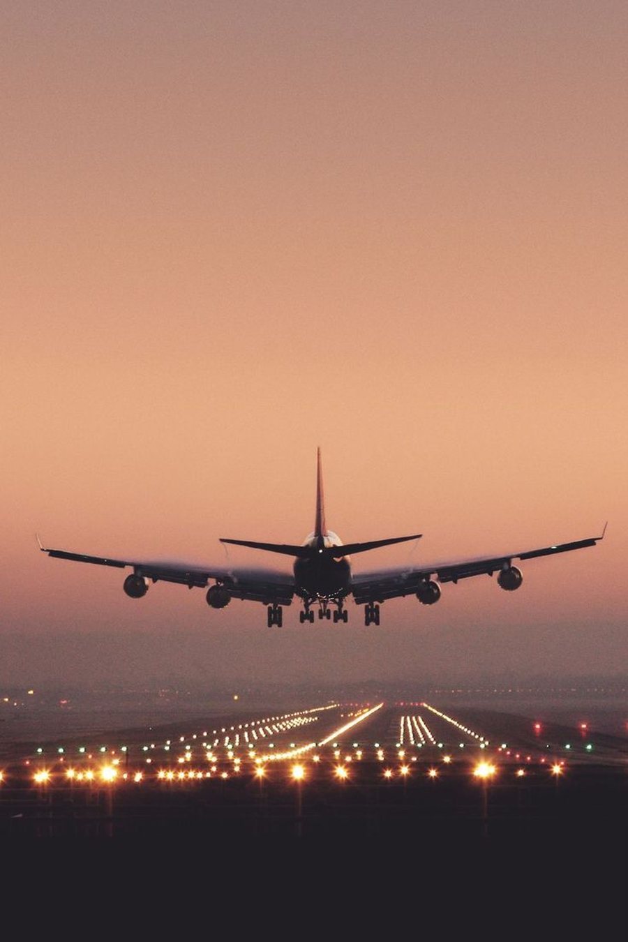 Pse turbulencat në aeroplanë po bëhen më të shpeshta
