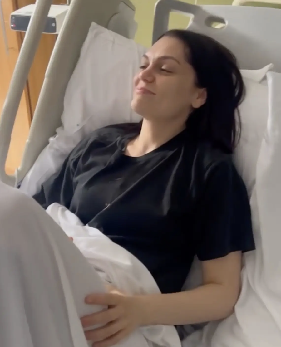 Ç’ndodhi?! Jessie J shtrohet në spital 2 muaj pasi zbuloi se