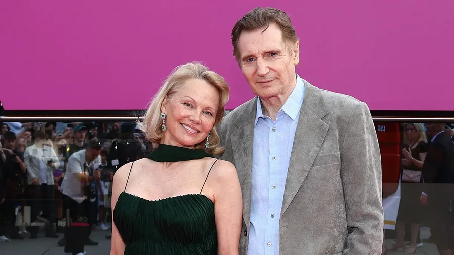 Pamela Anderson: Po, Sylvester Stallone më bëri propozimin e ulët