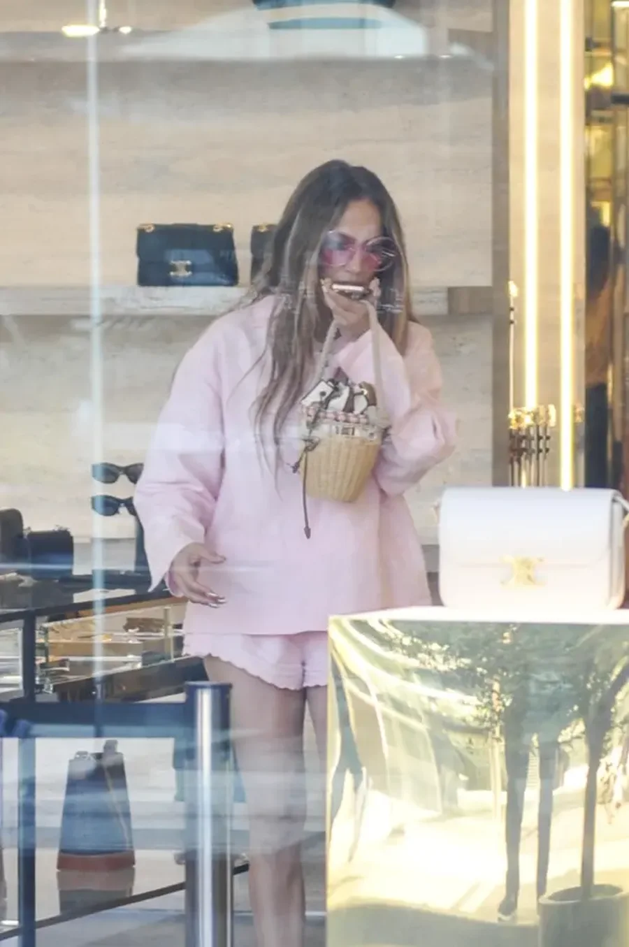 J.Lo-së iu ndalua hyrja në dyqanin e Chanel, Turqi dhe reagimi i saj