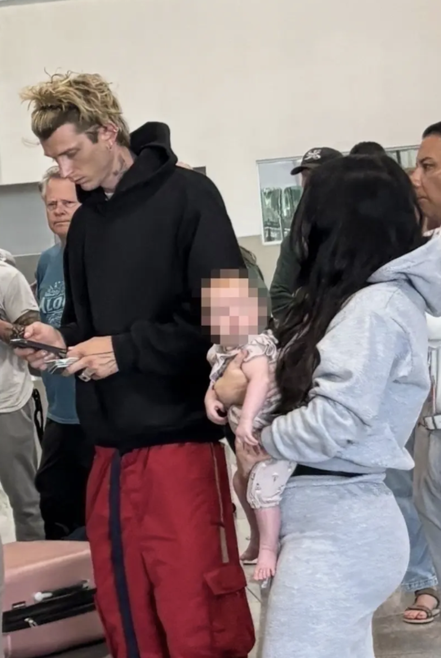 Bashkë për pushime: A janë ribashkuar Megan Fox dhe MGK?