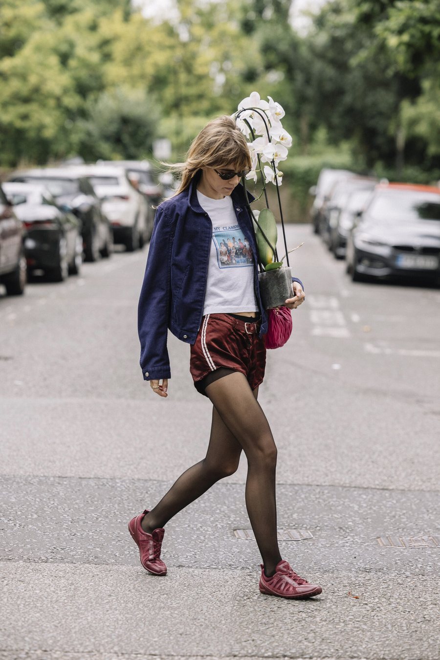 Si t’i veshim pantallonat e shkurtra në vjeshtë? Suki Waterhouse