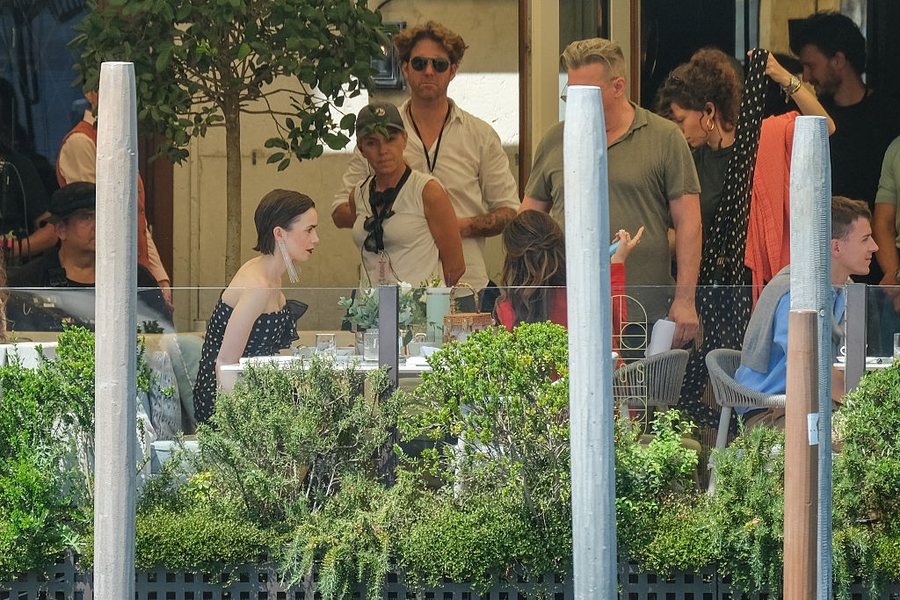 "Emily in Paris": Fotot nga xhirimet e serialit në Venecia