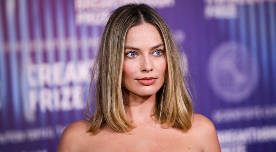 Margot Robbie bën daljen e parë publike pas lindjes së djalit dhe