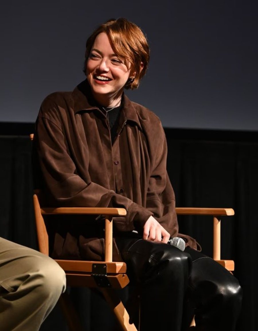 Emma Stone thyen një rregull të vjetër të modës duke