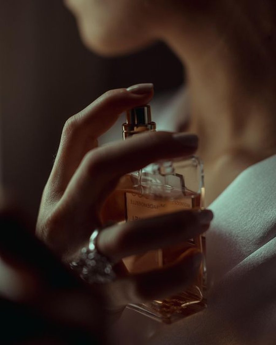 Parfumet dhe afati i skadencës: A janë të njëjtë me