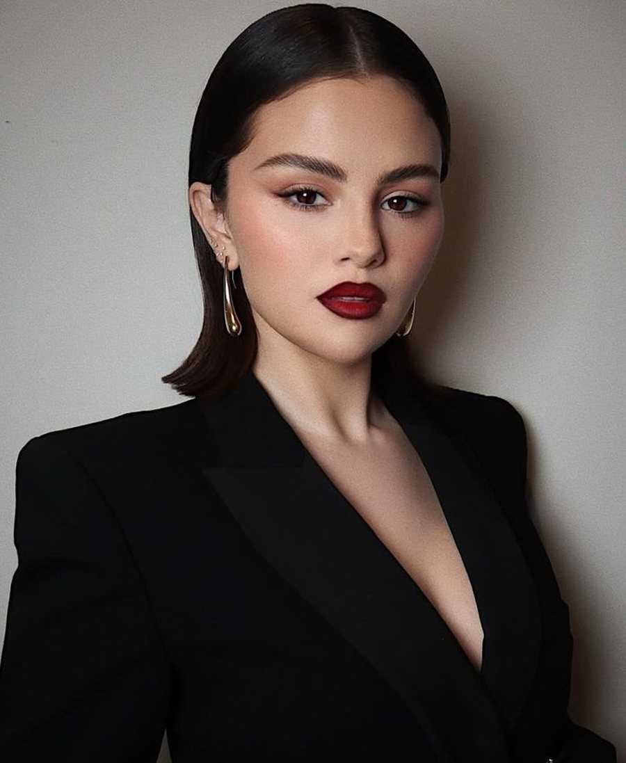 Selena Gomez flet për mëmësinë: “Do t’i detyroj