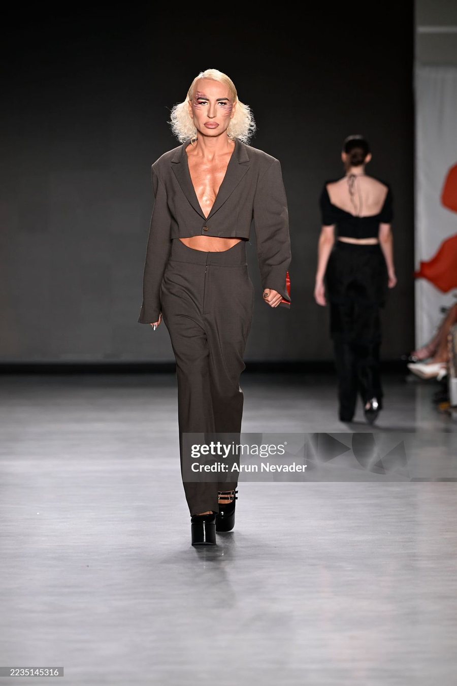 New York Fashion Week SS2026: Nëntë pasarela spektakolare të