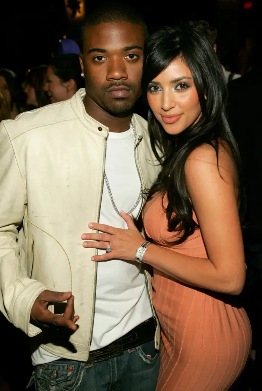 Ray J plas bombën: "Po bashkëpunoj me qeverinë kundër