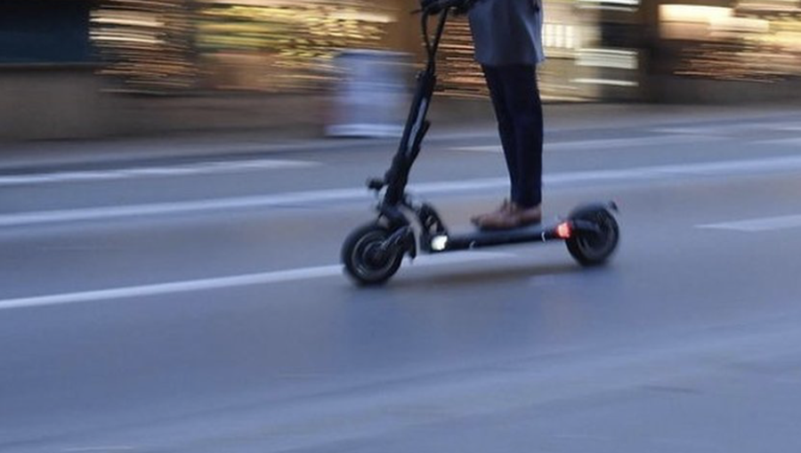 Nëse përdor monopatinë (skuter), duhet ta lexosh me patjetër